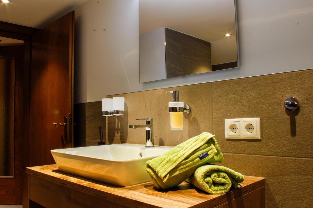 Apartment Haus Ganeu *